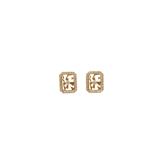 061 Earring with one diamond